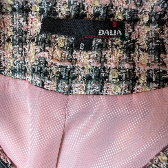 Pre-owned Chic Women's Tweed Jacket - Black and Cream - Picture 4 of 10